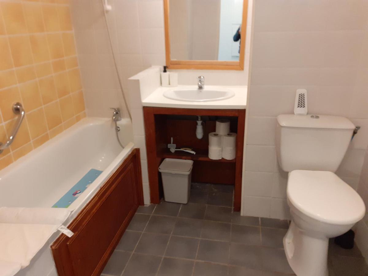 Appartement Dans Residence De Tourisme เบสเซต์-แซงตานัสแตส ภายนอก รูปภาพ